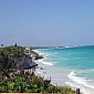 Paysage entre les ruines Maya et la mer