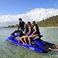 Les trois femmes sur le Jetski avec mon cousin Mathieu ! ;)